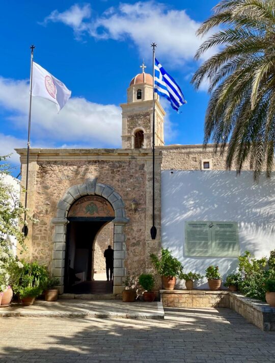 Delfini Greece Klasztor Toplou 01